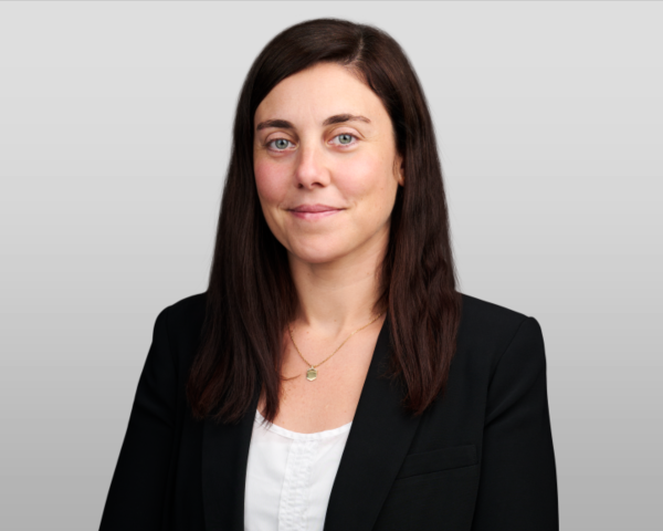 Maya Zamir works on the Investments Team at the investment advisory firm Veris.